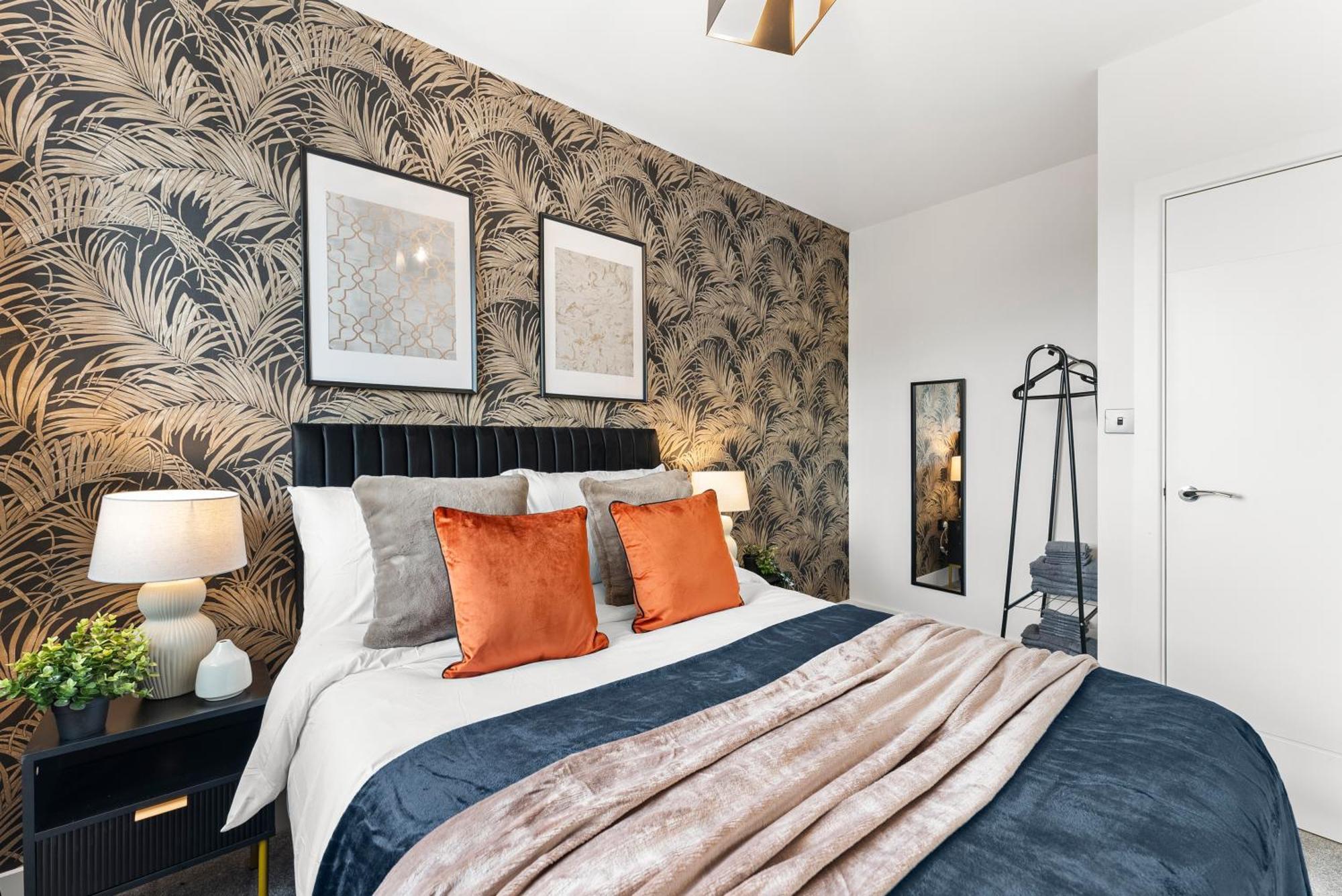 Stylish Two-Bedroom Flat In NWI Esterno foto